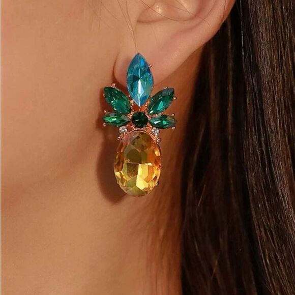 5/$25 PINEAPPLE EARRINGS - Picture 1 of 5